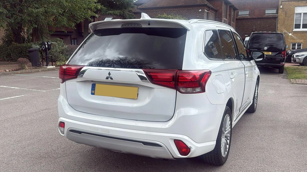 Mitsubishi Outlander Outlander 4h PHEV CVT