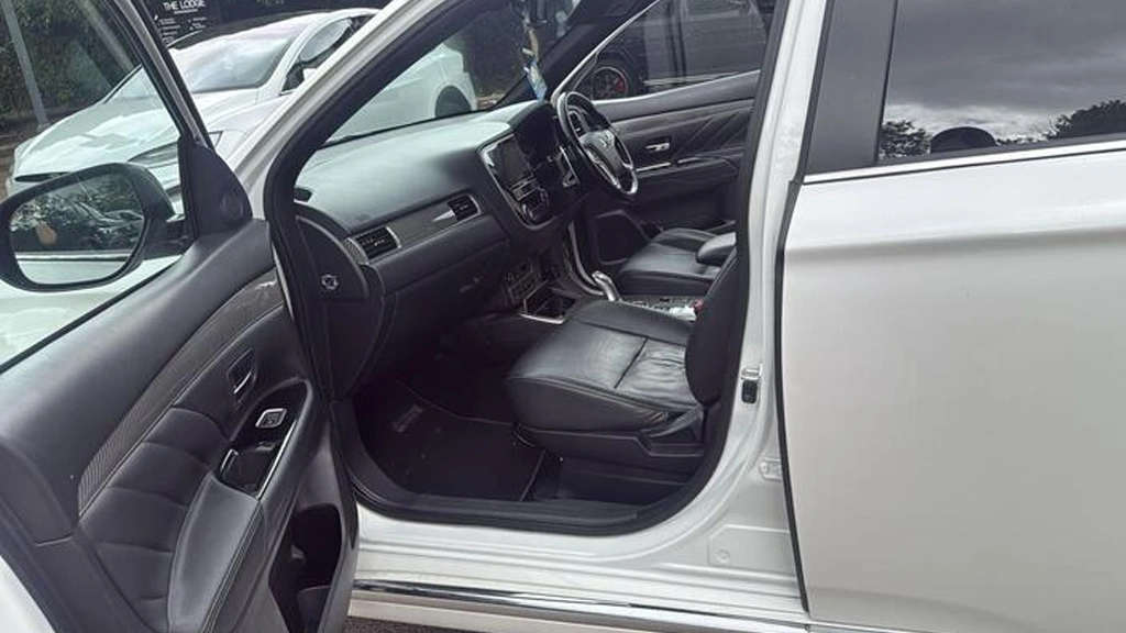 Mitsubishi Outlander Outlander 4h PHEV CVT