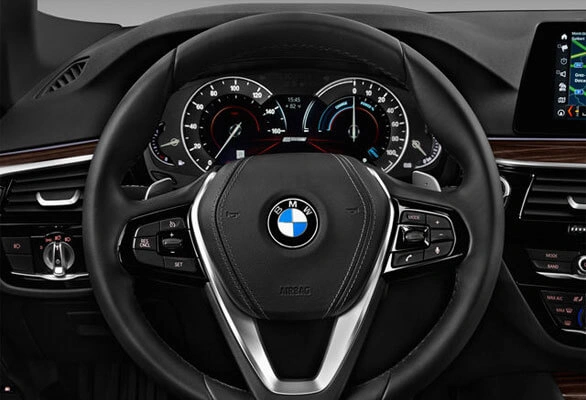 BMW-530-SE-AUTO PCO car Hire