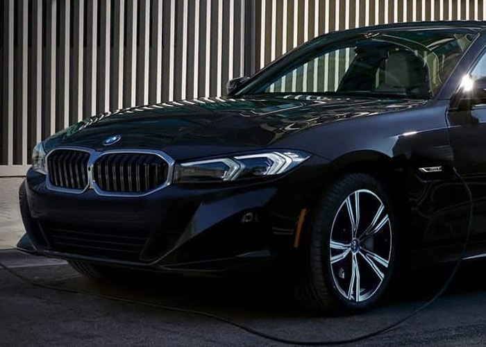 BMW 330E SE AUTO-car rental