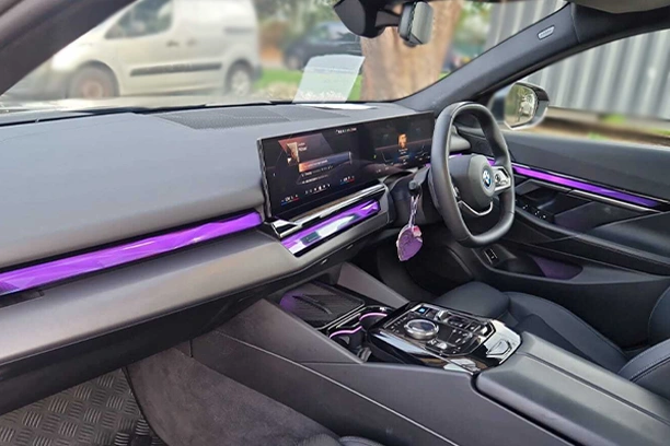 BMW i5 Sport Edition-rent to buy-V5 (10)