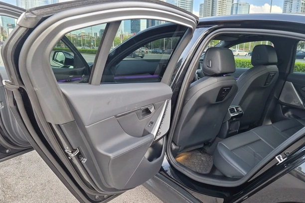 BMW i5 Sport Edition-rent to buy