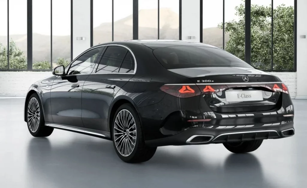 Mercedes-Benz E300de AMG Line Premium Plus-rent to buy